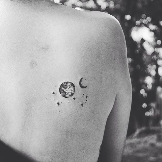 Tatouages De La Lune Et Des Etoiles (2)