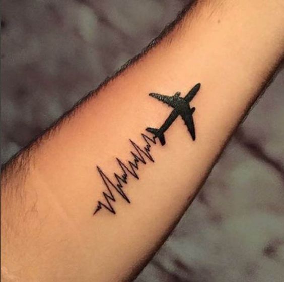 Tatouage Avion Homme (13)