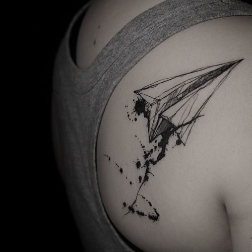 Tatouage Avion Papier (5)