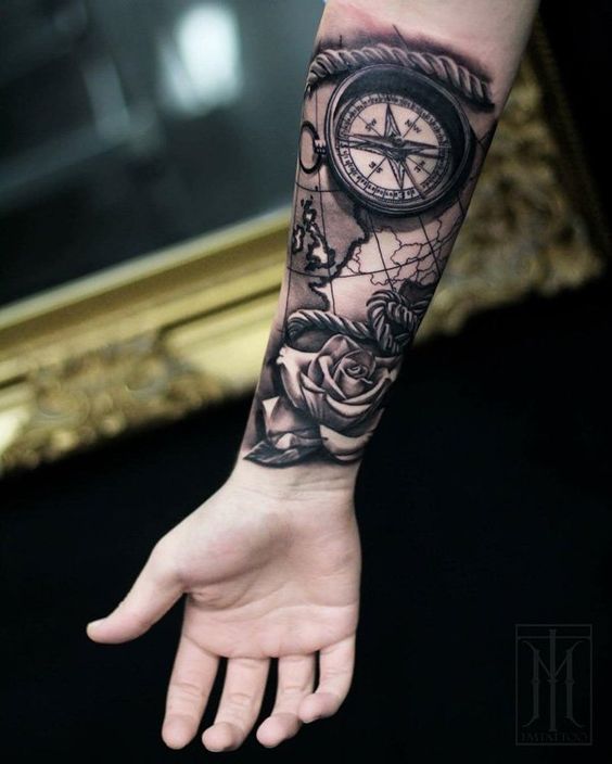 Tatouage Boussole Cartes (3)