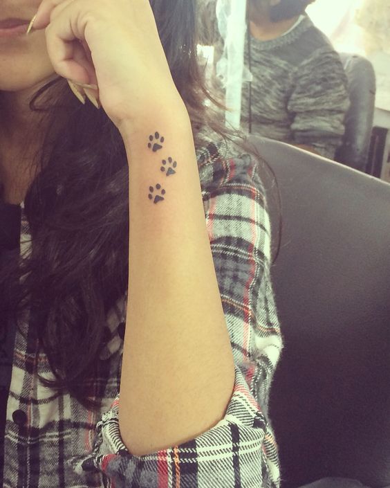 Tatouage Chien Minimaliste (11)