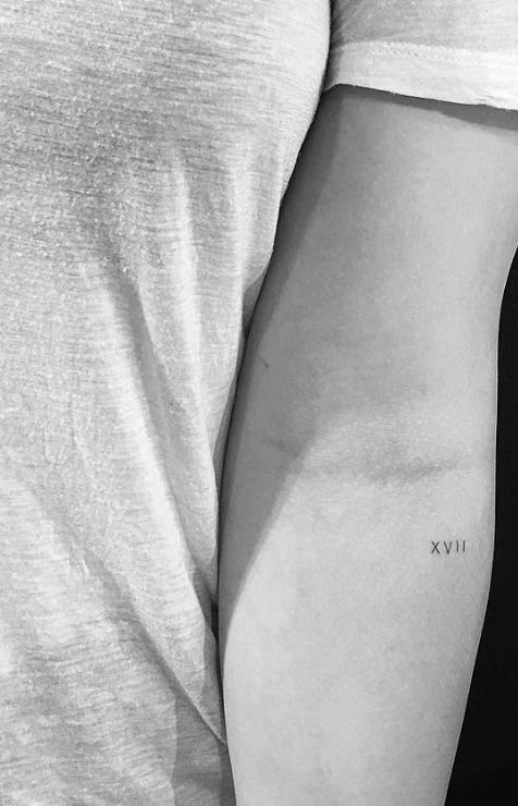 Tatouage Chiffres Romains Bras (10)