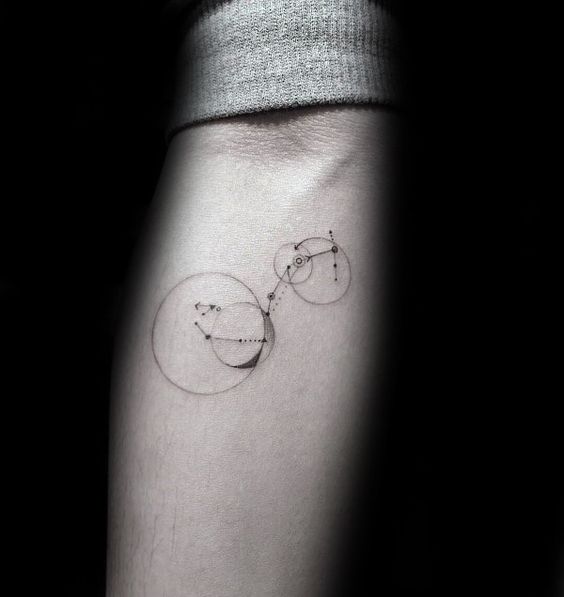 Tatouage Constellation Femme (10)