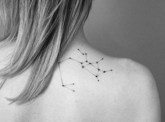 Tatouage Constellation Femme (8)
