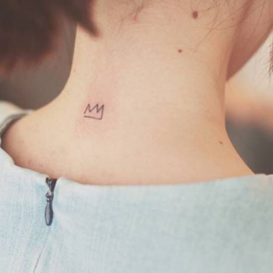 Tatouage Cou Discret (6)