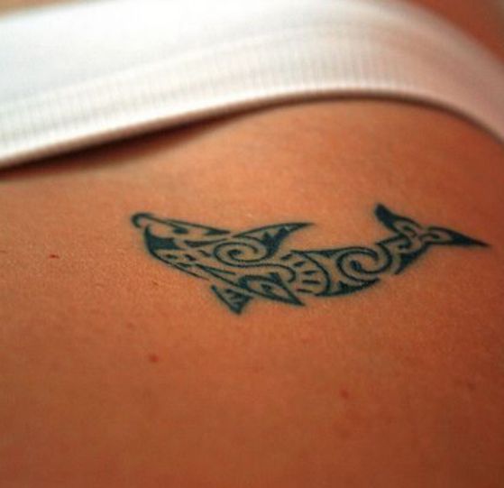 Tatouage Dauphin Petit (4)