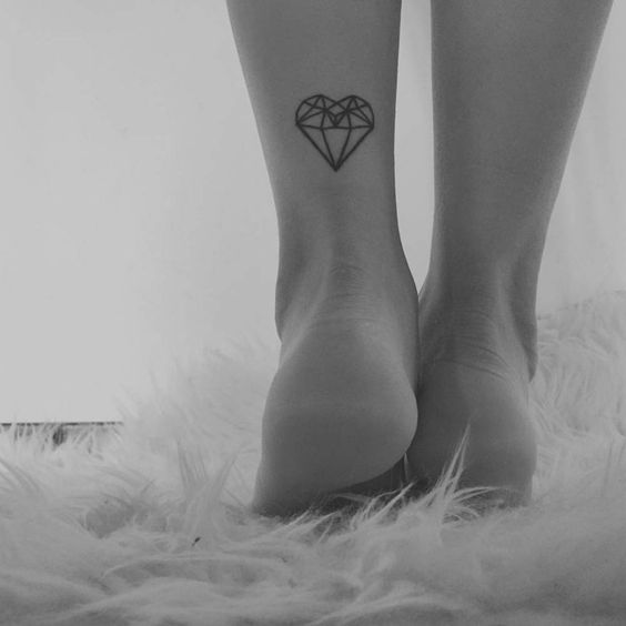 Tatouage Diamant Femme (4)