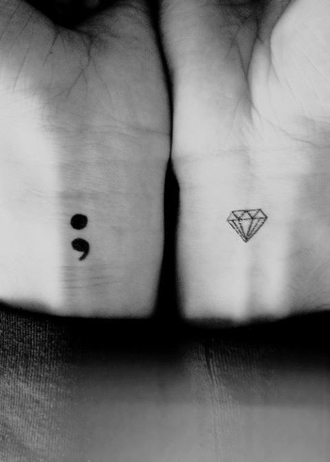 Tatouage Diamant Femme (8)