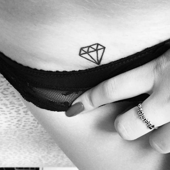 Tatouage Diamant Femme (9)