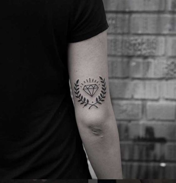 Tatouage Diamant Homme (14)