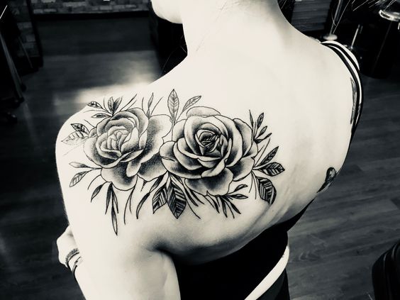 Tatouage épaule Femme (15)