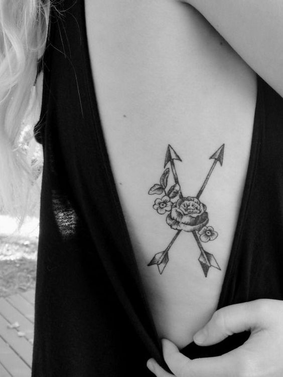 Tatouage Fleche Croisees (5)