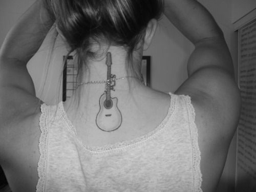 Tatouage Guitare Minimaliste (3)