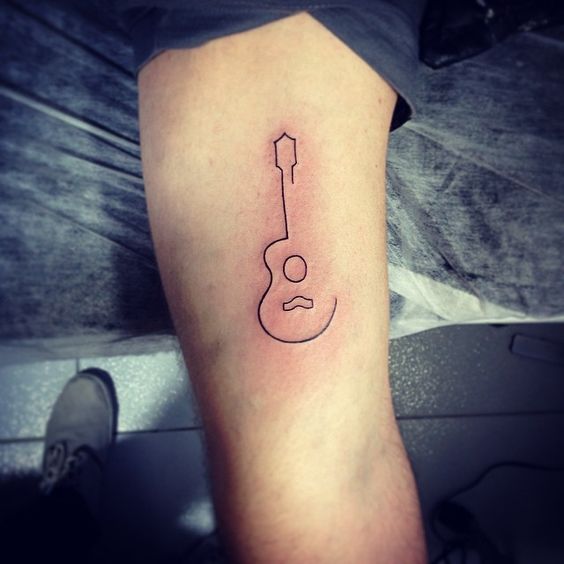 Tatouage Guitare Minimaliste (7)