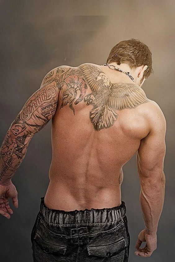 Tatouage Homme Dos (1)