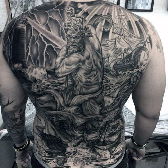 Tatouage Homme Dos (2)