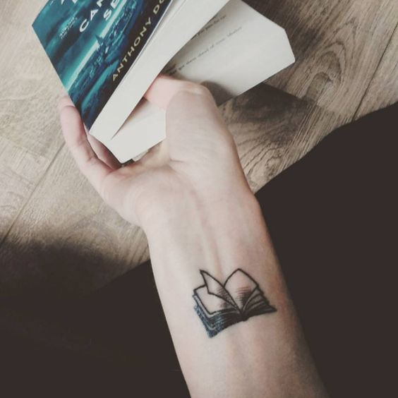 Tatouage Homme Simple (8)