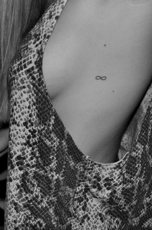 Tatouage Infini Femme (24)