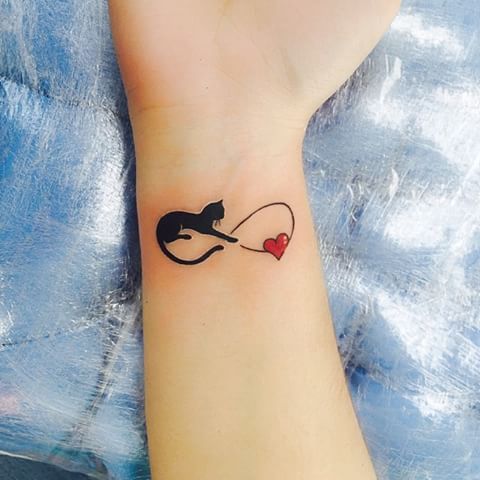 Tatouage Infini Femme (25)