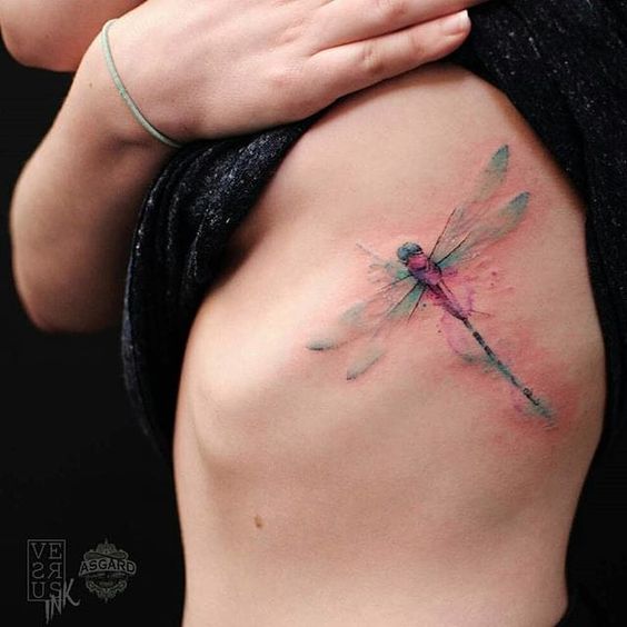 Tatouage Libellule Femme (10)