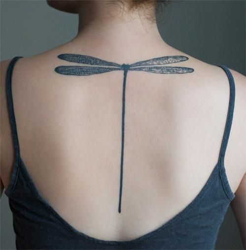 Tatouage Libellule Femme (2)