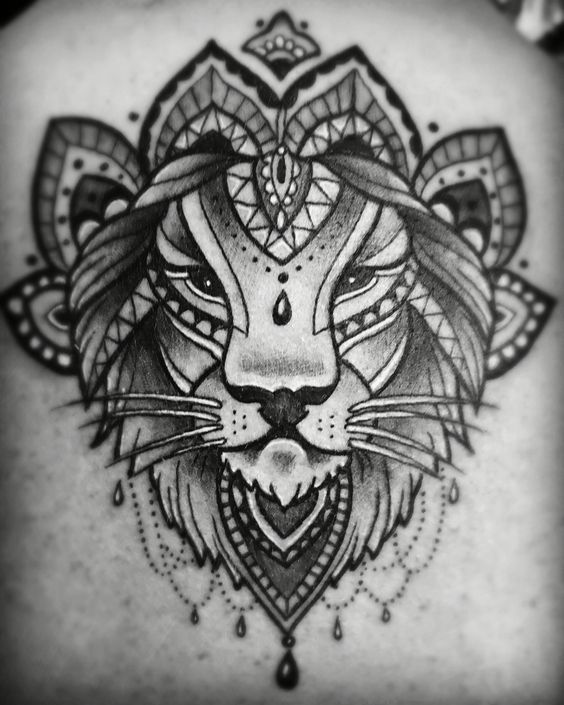 Tatouage Lion Dos (6)