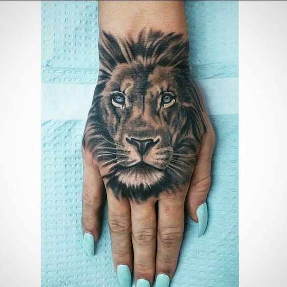 Tatouage Lion Femme (8)