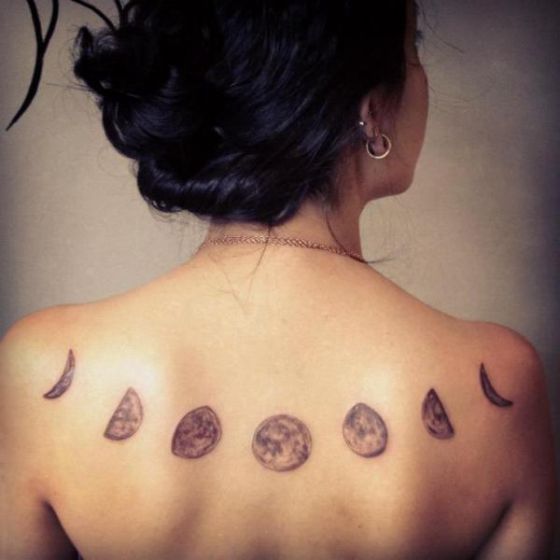 Tatouage Lune Femme (12)