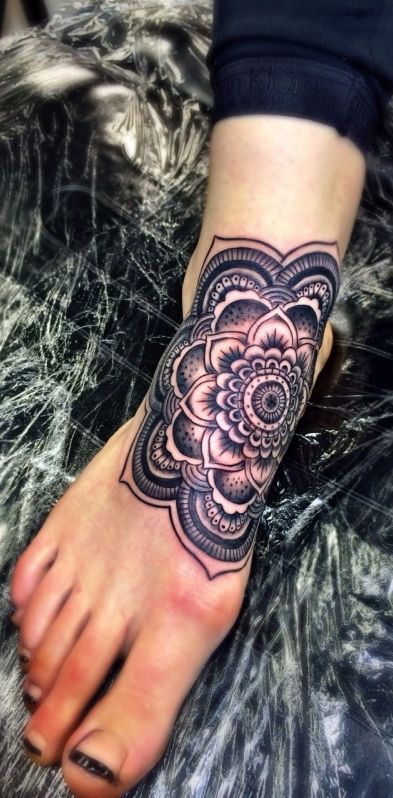 Tatouage Mandala Femme (15)