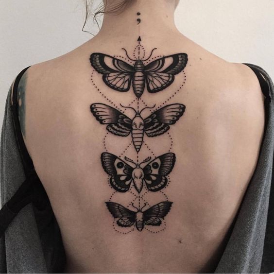 Tatouage Papillon Dos (3)