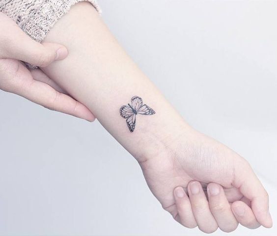 Tatouage Papillon Petit (1)