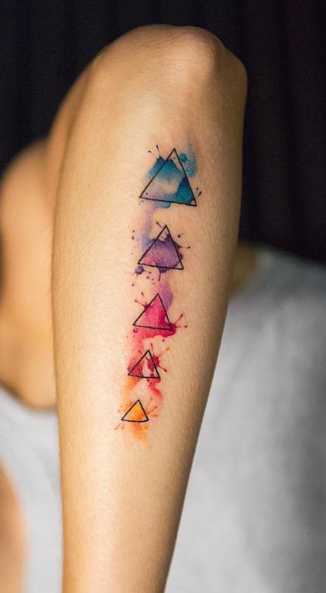 Tatouage Triangle Femme (11)