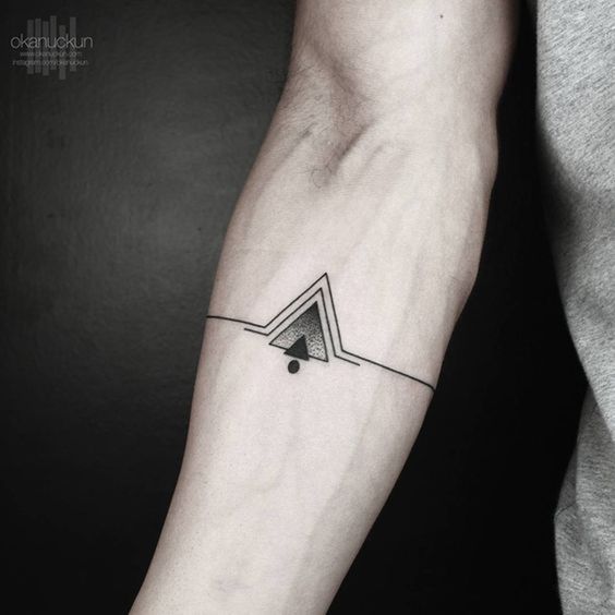 Tatouage Triangle Homme (5)