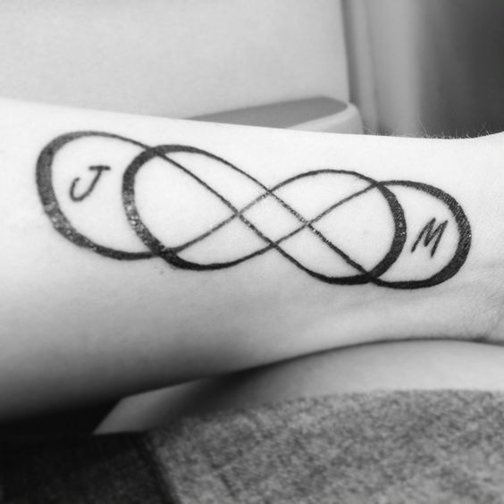 Tatouages Infini Prenom (6)