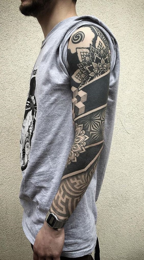 brazo completo tattoo hombre