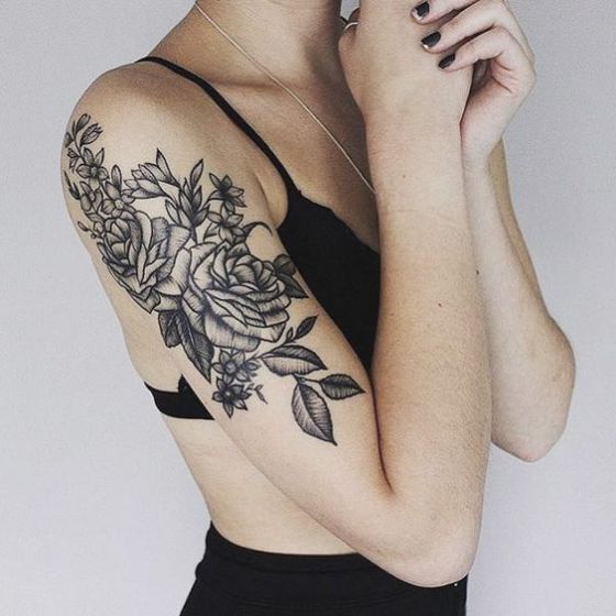 Rosas Tatuaje En El Brazo