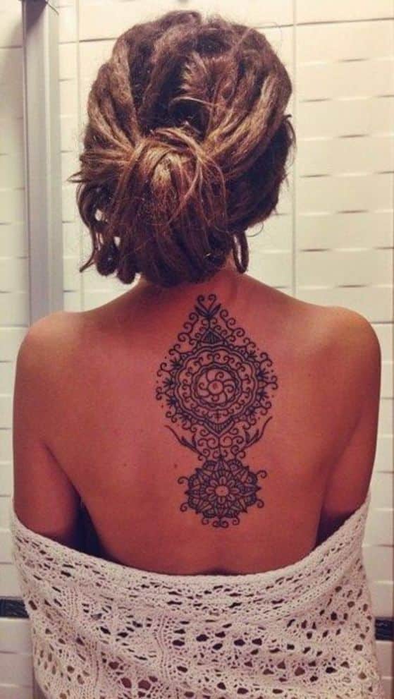 tatuajes en la espalda para mujeres