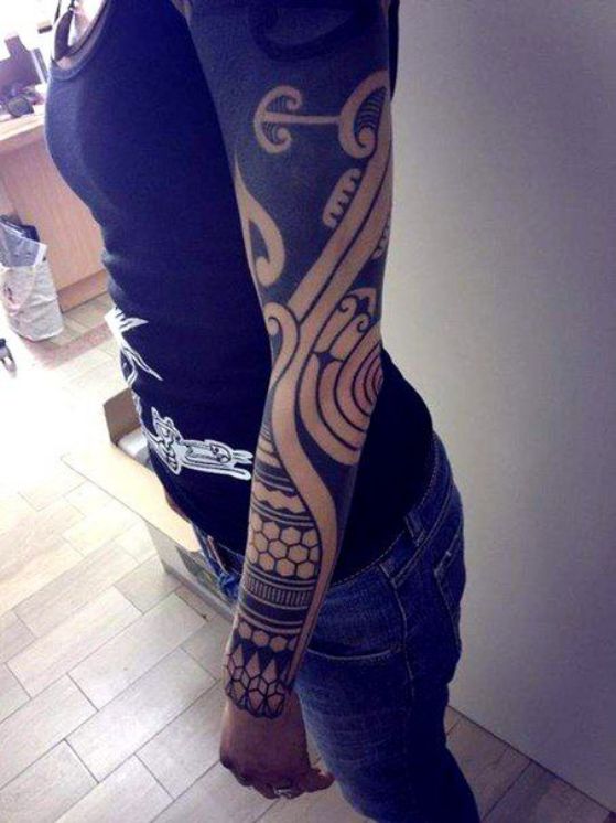 Brazo Tribal Tattoo