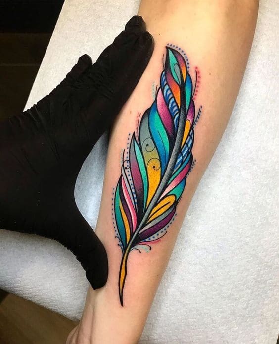 Tatuaje De Pluma En La Mano