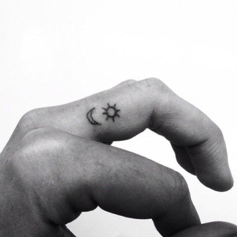 Tatuajes De Luna Y Estrellas (2)