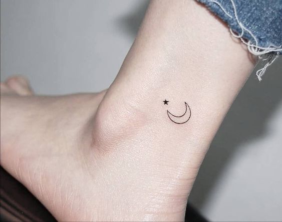 Tatuajes De Luna Y Estrellas (7)