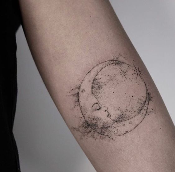 Tatuajes De Media Luna (13)
