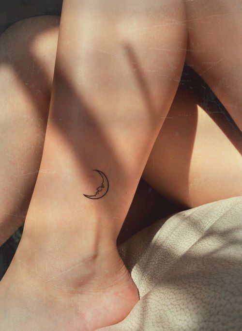 Tatuajes De Media Luna (14)