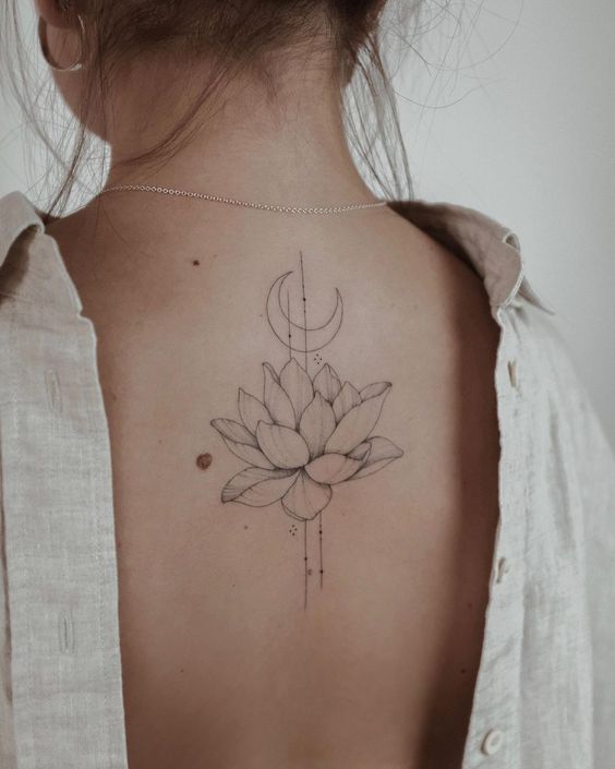 Tatuajes De Media Luna (15)