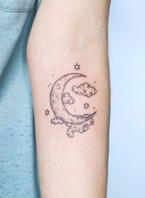 Tatuajes De Media Luna (18)