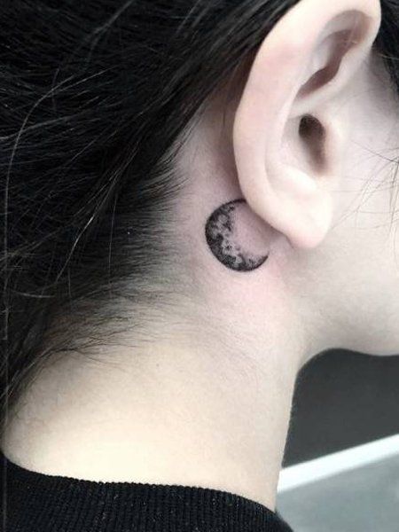 Tatuajes De Media Luna (2)