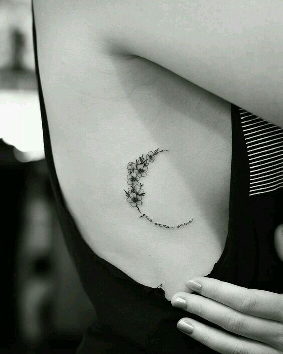 Tatuajes De Media Luna (3)