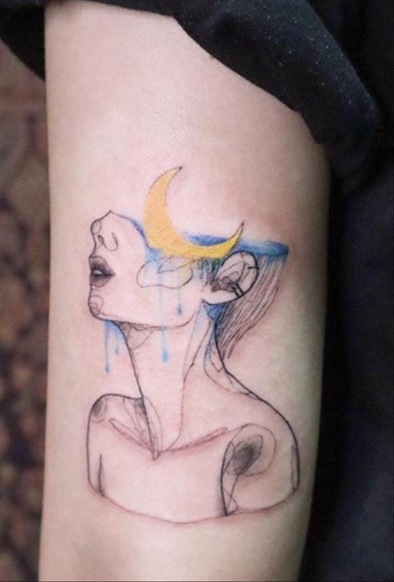 Tatuajes De Media Luna (6)