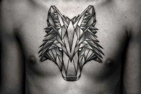 tatuaje de lobo en el pecho