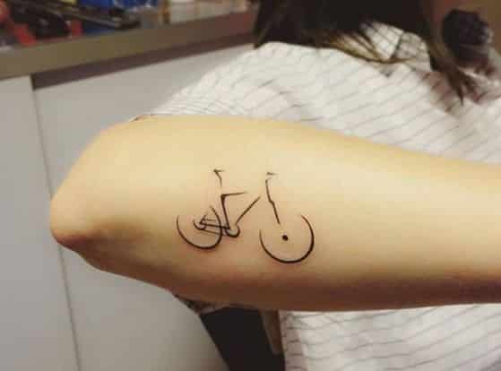 bicicleta tatuaje sencillo